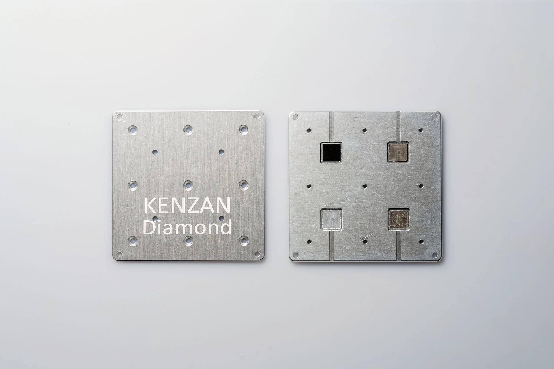 自宅ラボ：レーザー加工サファイア上で青色LEDを製造