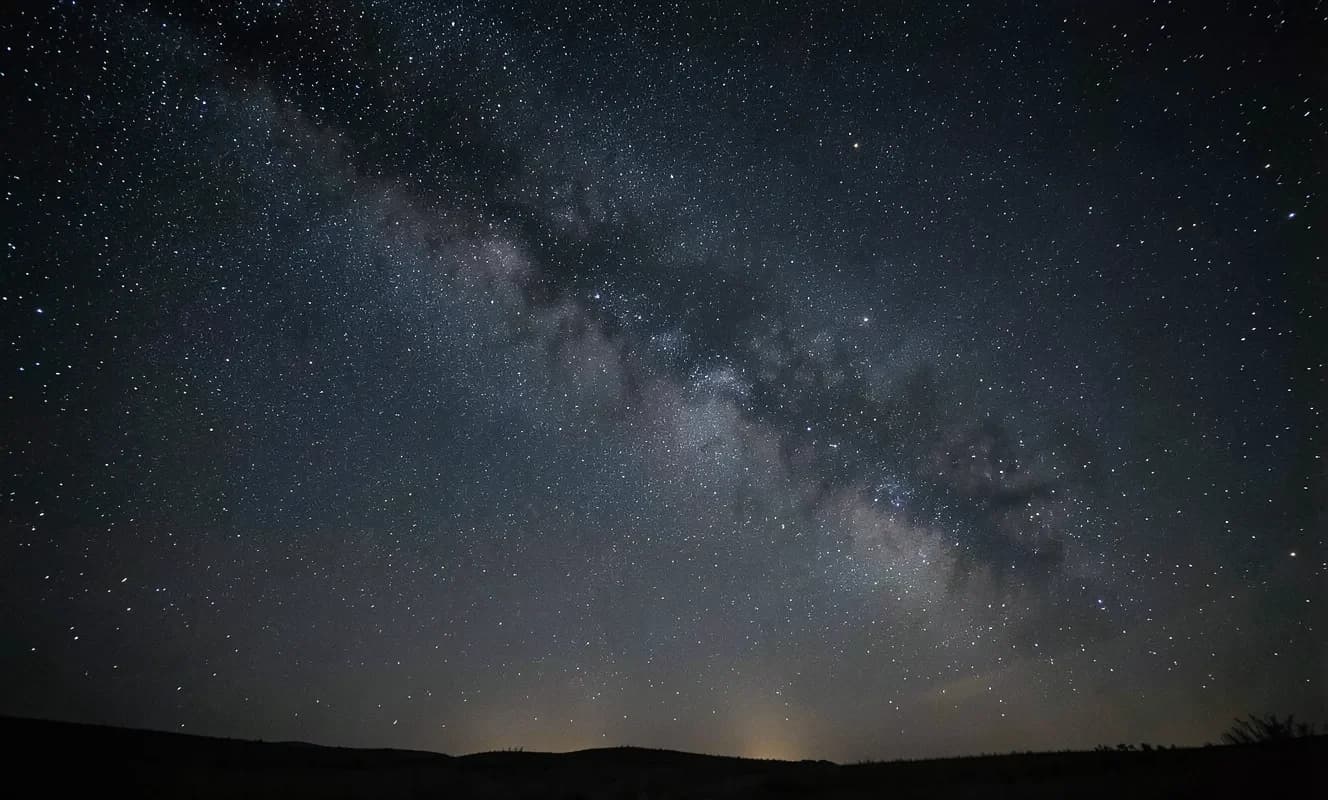 天の川銀河外で初めて星流を発見、暗黒物質のマッピングに新たなツール